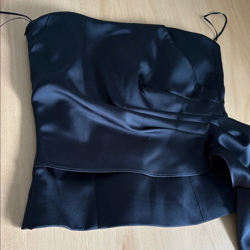 Zara Black Satin Strapless Peplum Top - Picture 2 of 10